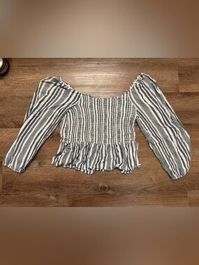 American Eagle Top Women’s L Smocked Long-Sleeved Dark Navy Blue White Boho